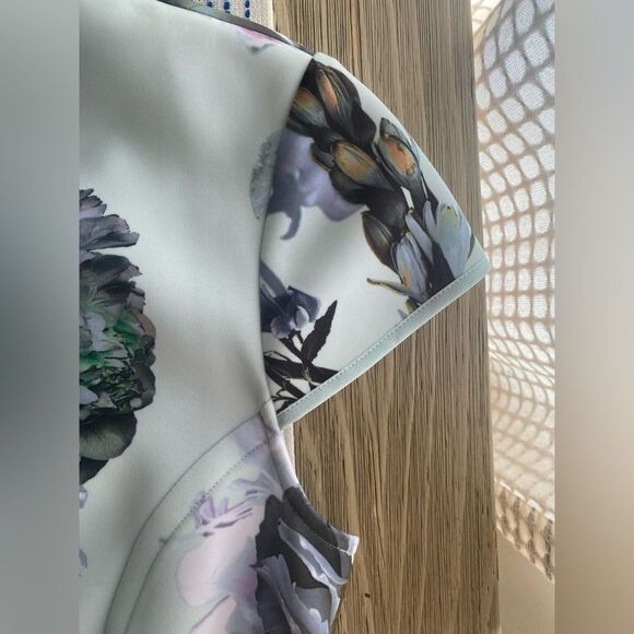 Ted Baker London Skater Dress Sage Green Floral Cap Sleeve Size 1 US 2-4 - Picture 15 of 16